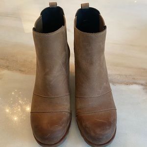 Sorry Joan of Arctic Leather Wedge Bootie Tan